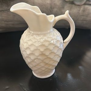 Vintage Belleek Pottery (Ireland) Rathmore Creamer